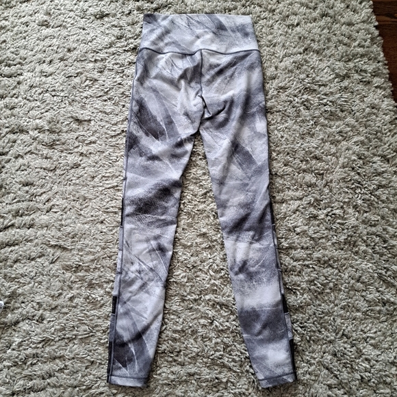 Ivivva | Black & grey yoga pants with mesh cut outs *1 small hole* - Picture 7 of 10